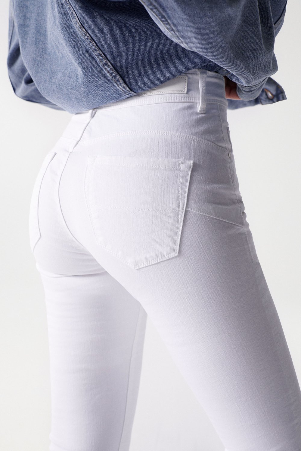 FAITH PUSH IN CROPPED JEANS IN COLOURED FABRIC - Salsa