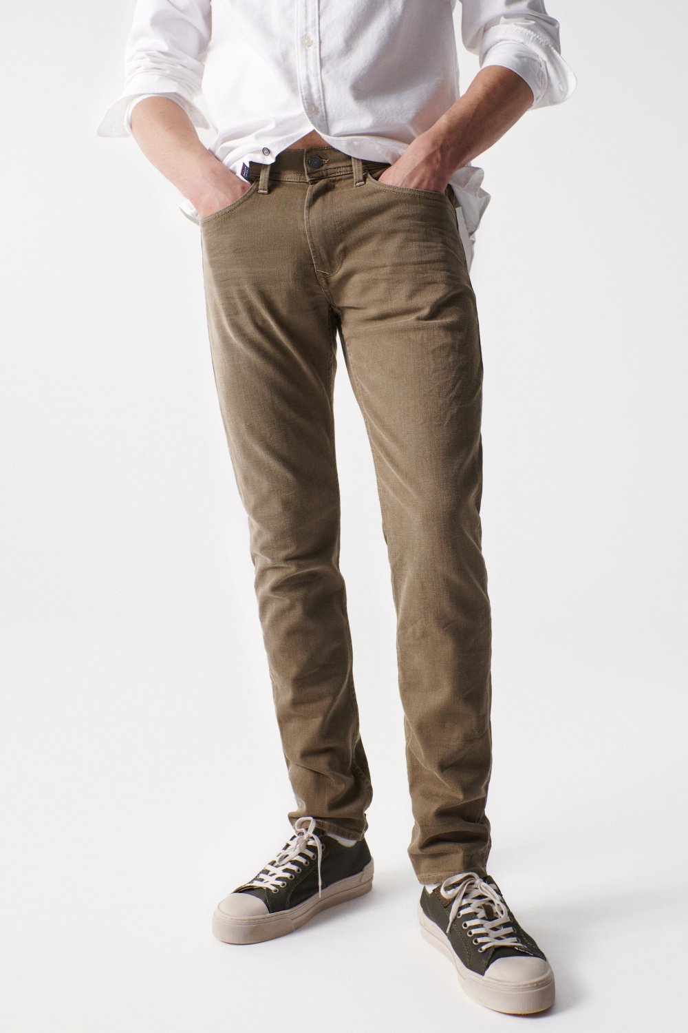 COLOURED SLIM JEANS WITH WORN EFFECT - Salsa