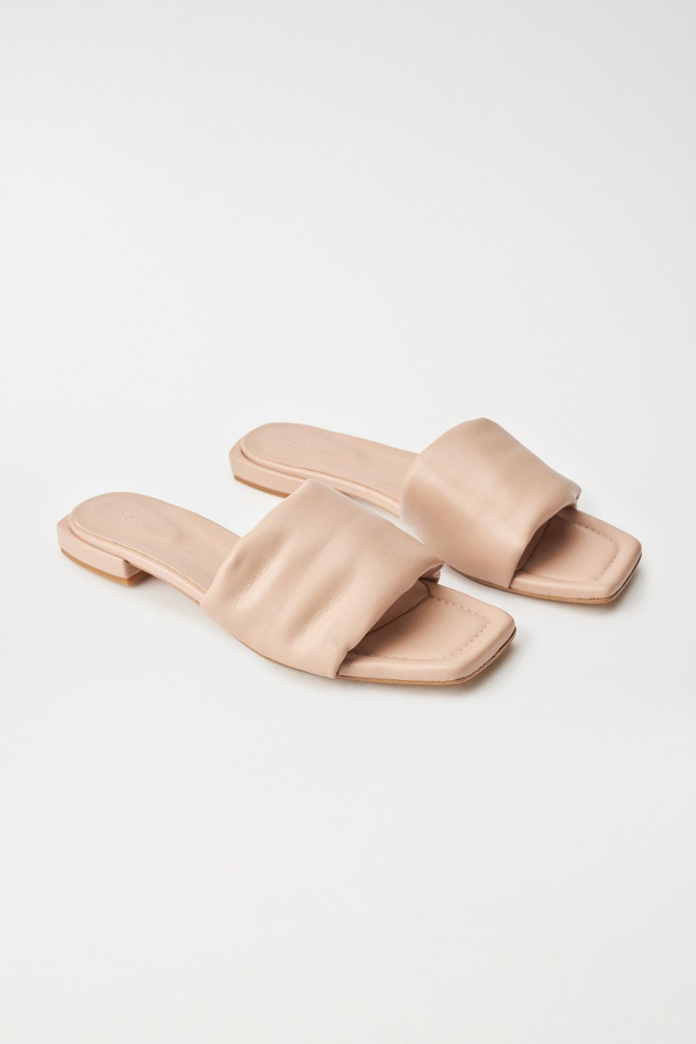 Flat Leather sandals - Salsa