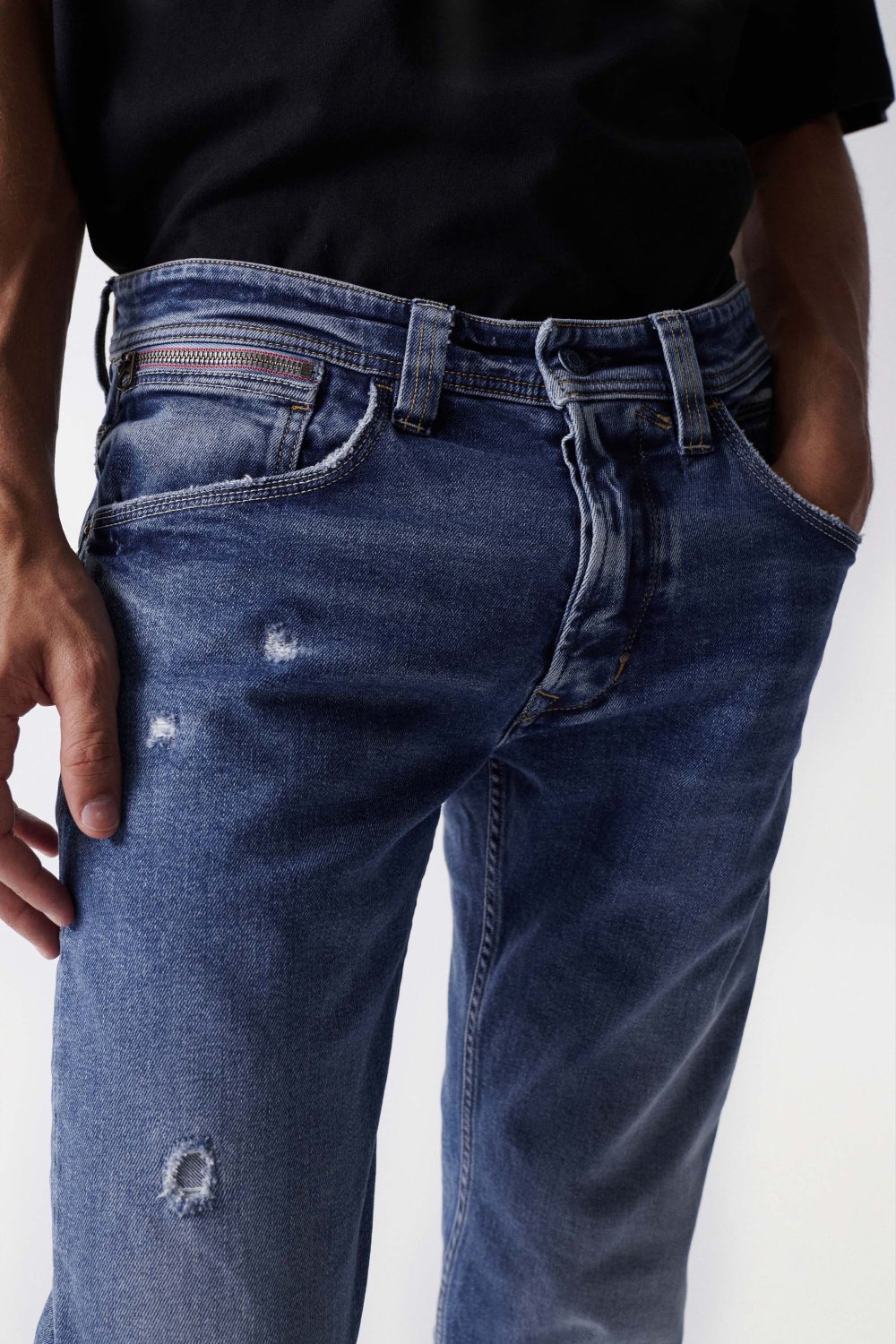 Slim medium wash jeans, with rips - Salsa