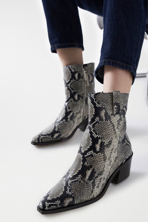 LEATHER ANKLE BOOTS WITH ANIMAL PRINT