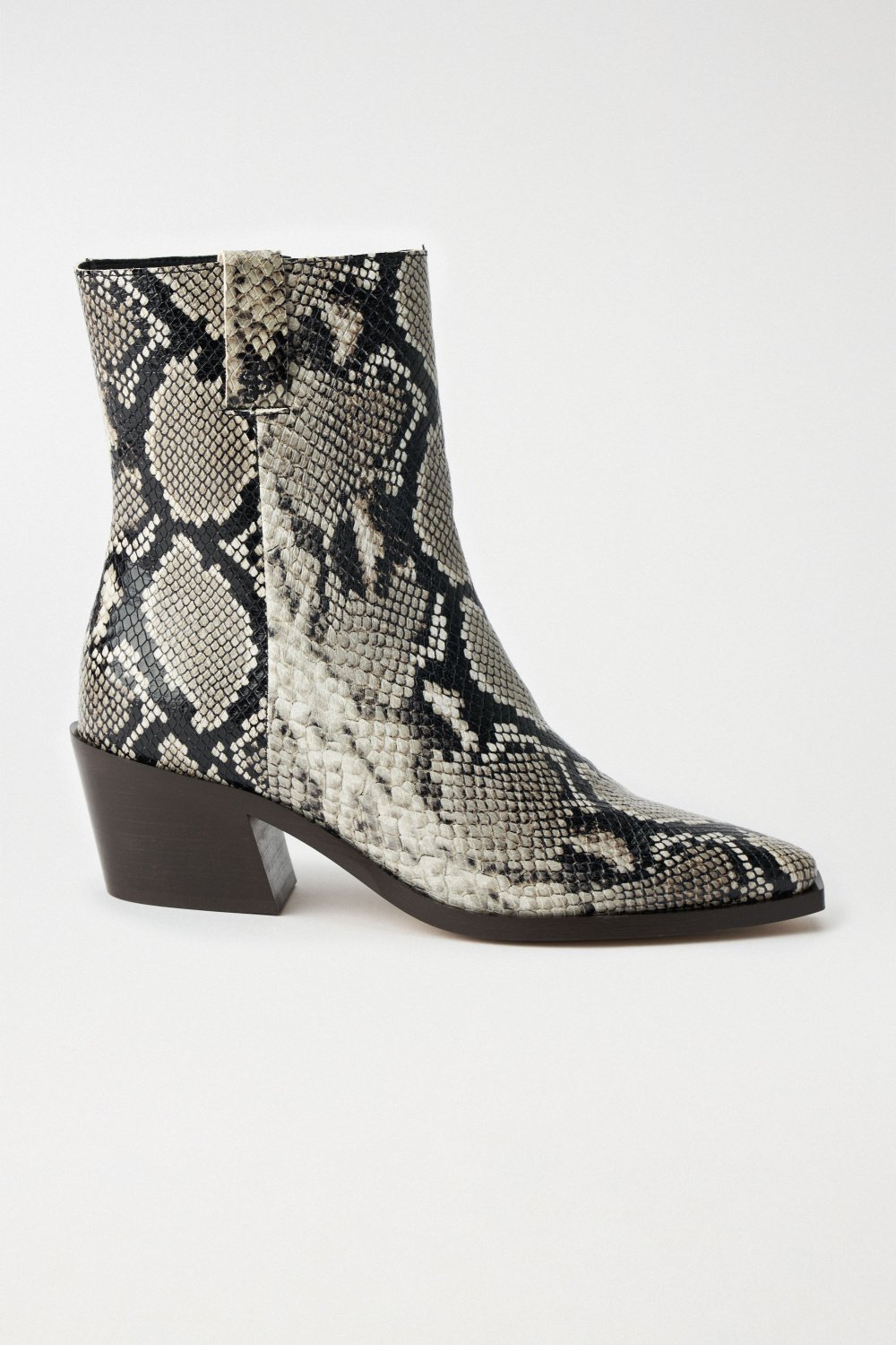 LEATHER ANKLE BOOTS WITH ANIMAL PRINT - Salsa