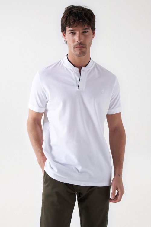 POLO SHIRT WITH COLOUR CONTRAST ON THE COLLAR