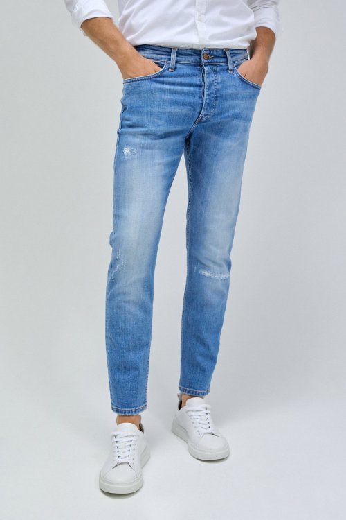 SLIM FIT JEANS WITH SLIGHT RIPS