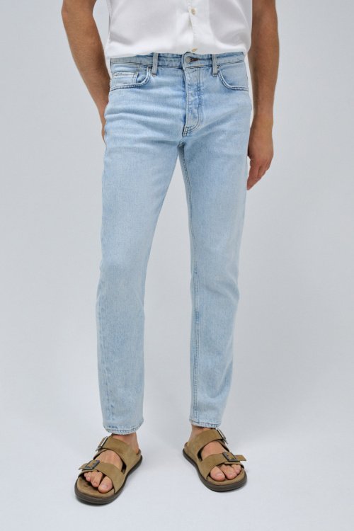 SLIM FIT JEANS WITH WASH