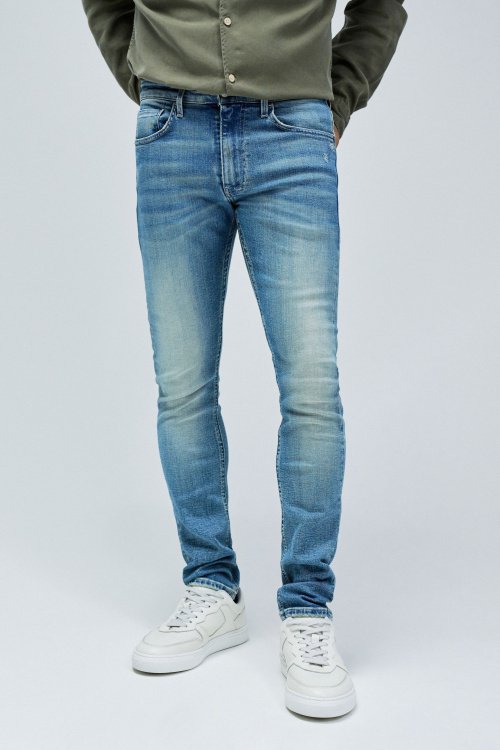 SKINNY JEANS WITH WASHING EFFECT