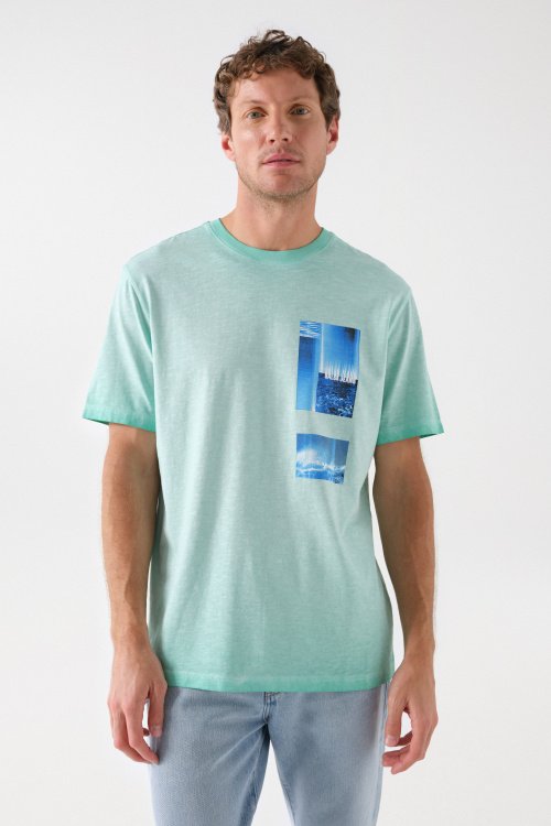 T-SHIRT WITH GRAPHIC AND BRANDING